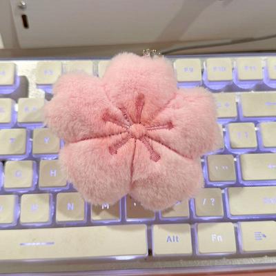 2026 Kirschblüten-Serie Plüschtier-Anhänger Kawaii Rosa Blume Auto Schlüsselanhänger Geschenk für süße Freundin Taschendekoration