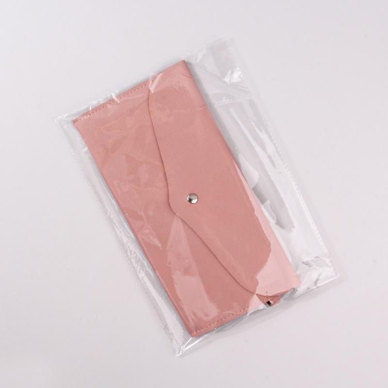 

Набор из 10 кистей для макияжа с мягкой щетиной и чехлом на молнии - Включает кисти для теней, пудры и портативные кисти.