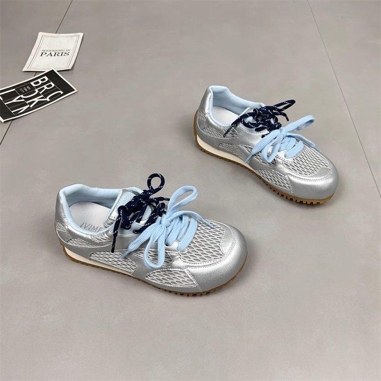 

Super soft pair of shoelaces~ leather inner height increase German training shoes women s 2025 summer thin mesh ballet sports and leisure shoes 40