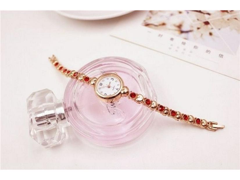 JW Korean Style Elegant Ladies' Water Diamond Quartz Bracelet Watch