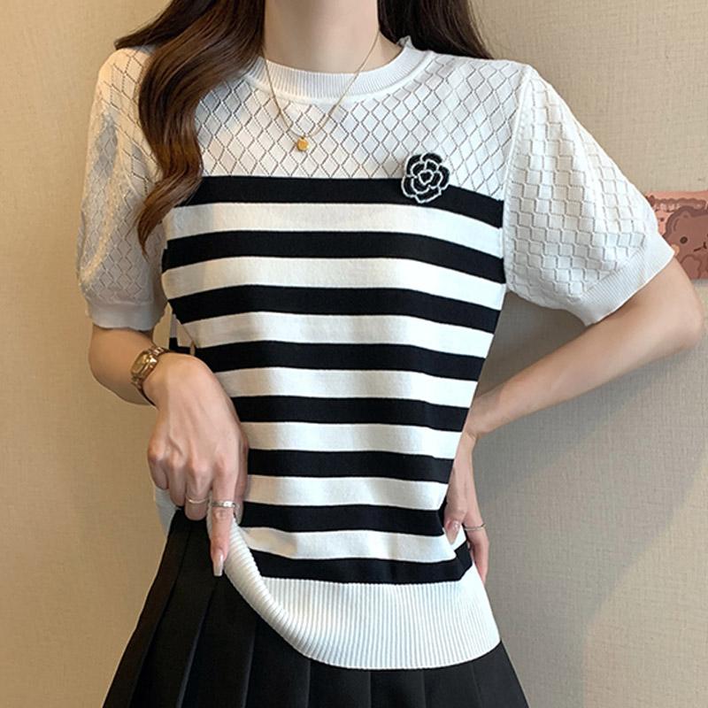 Women Sweaters Pullovers 2025 Summer Short Sleeve O-Neck Striped White Black Knitted Sweater Women Tops Pullover JJ242