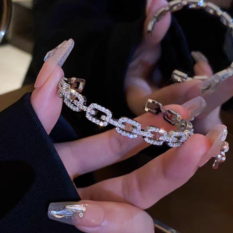 

Элегантный полый геометрический минималистичный браслет для женщин - Изысканный дизайн легкой роскоши серебряный