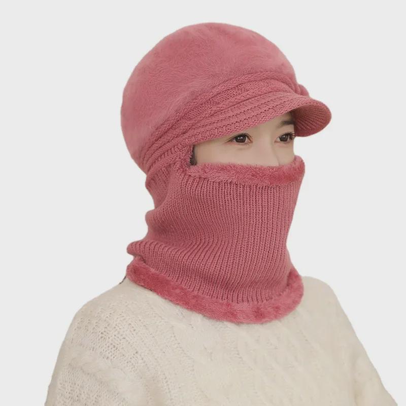 Women's Stylish Duckbill Hat with Fur Scarf – Warm, Knitted, for Middle-aged & Elderly