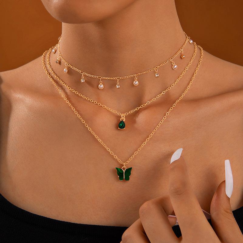 Emerald Gem Temperament Versatile Multi-layer Bow Necklace, Light Luxury Diamond-set Love Flower Necklace
