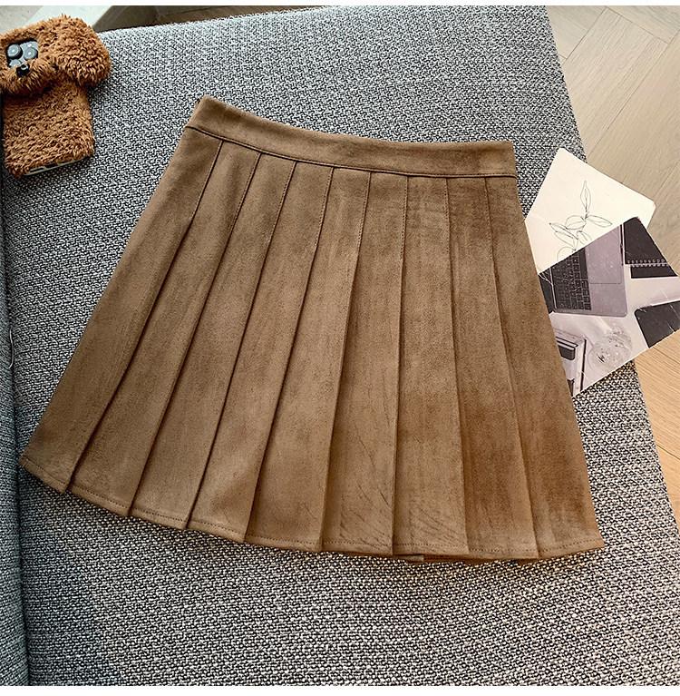 Plus Size Pleated Mallard Brown Suede Skirt - High Waist, Anti-Exposure, Short Skirt for Spring/Autumn