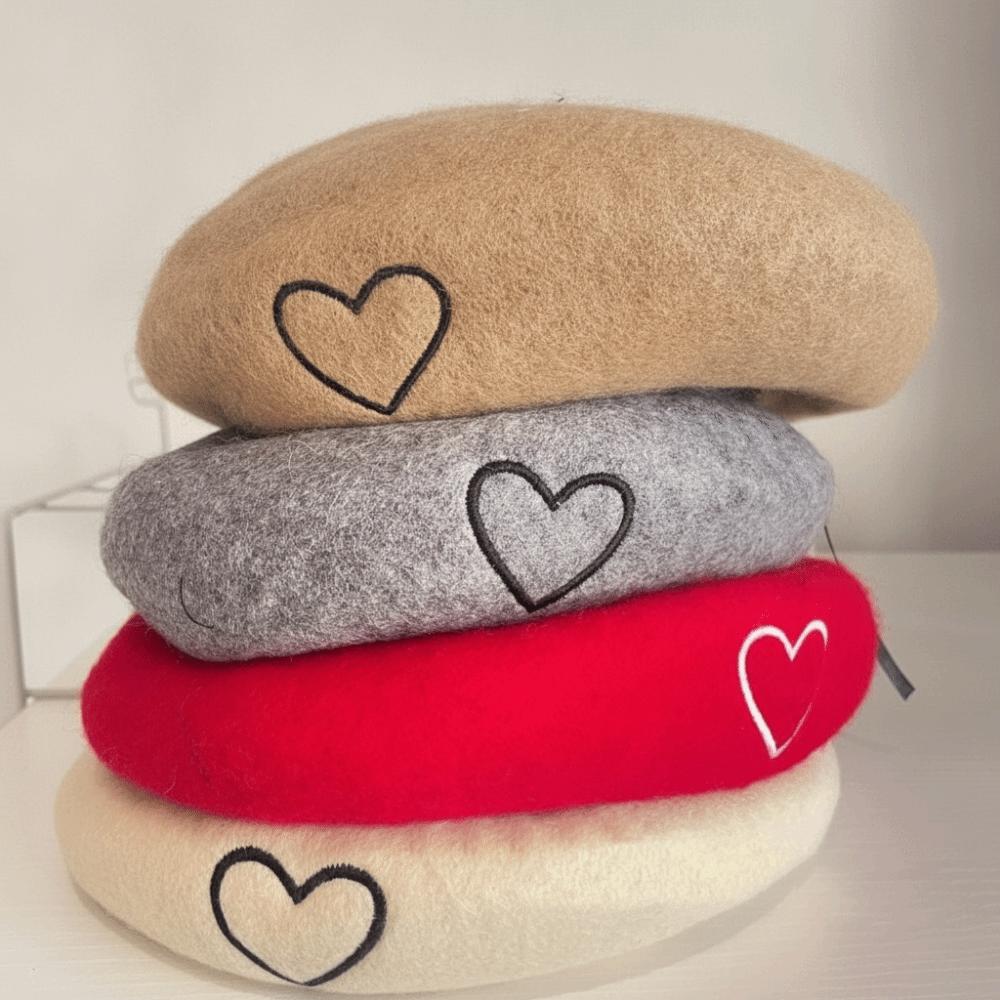 Heart Embroidery Knitted Beret Hat Round To Painter Beret Cap Autumn and Winter