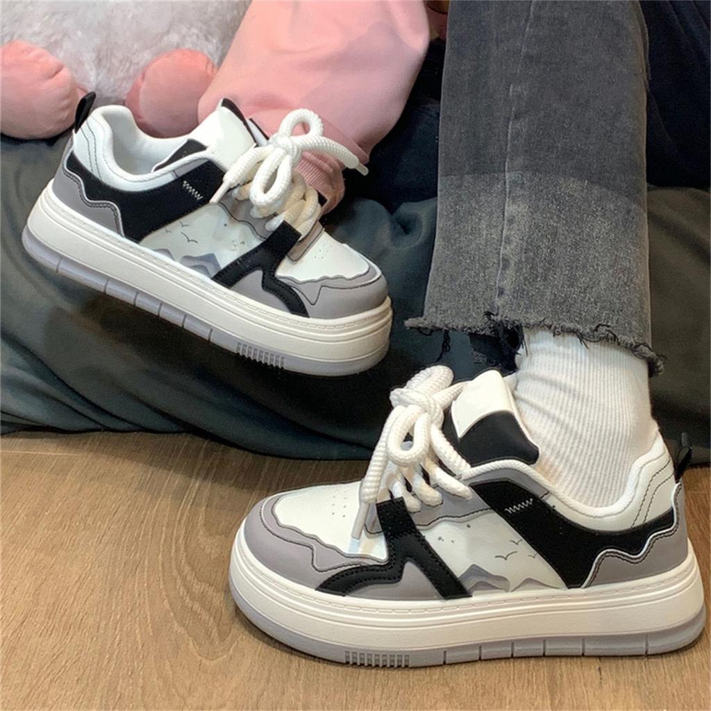 Chaussures blanches pour enfants, style automne, nouveauté Hong Kong, plateforme polyvalente, chaussures décontractées pour les pieds.