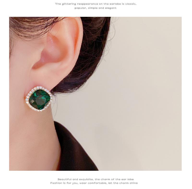 New Summer Fresh Green Crystal Earrings - Stylish, Unique, Simple Design