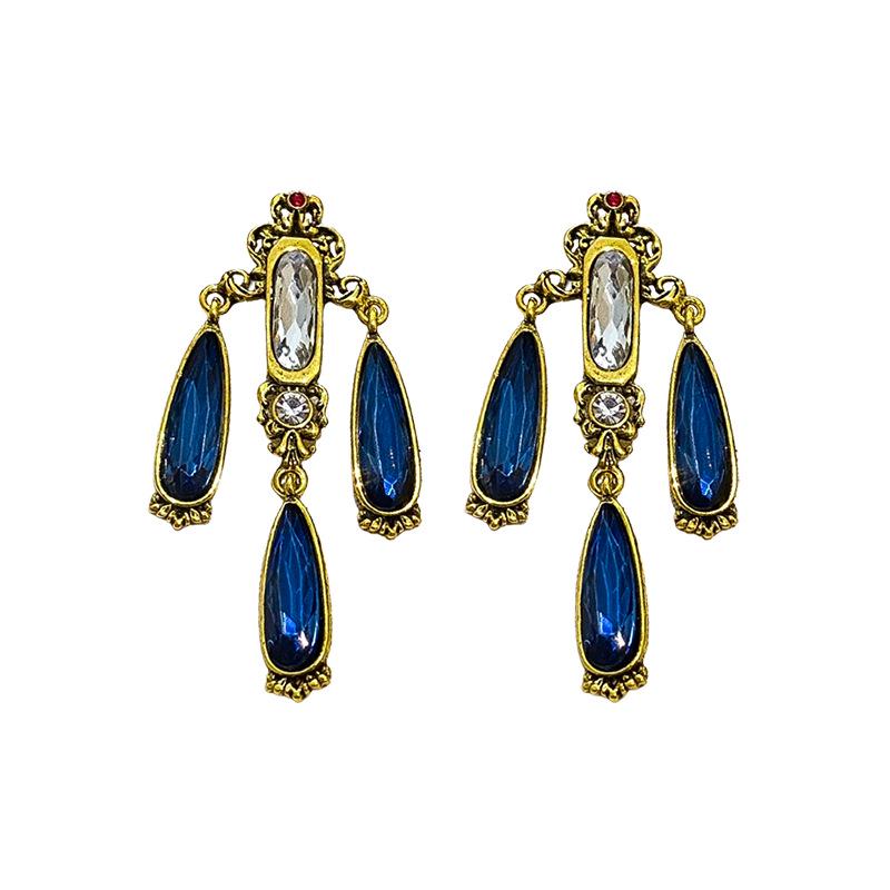 Elegant French Court Style Rhinestone Teardrop Silver Earrings for Women