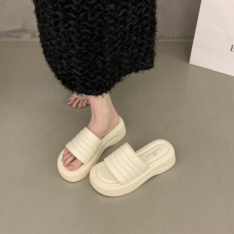 Thick Bottom Heightens Wrinkled Leather One-word Slippers Women's Summer 2025 New Outer Wear Soft Leather Soft Waxy Muffin Bottom Cool Slippers
