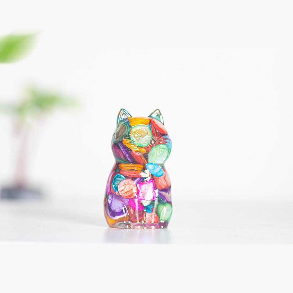Resin Crystal Cat Figurine With Handmade Resin Art For Home Decor And Gift Giving