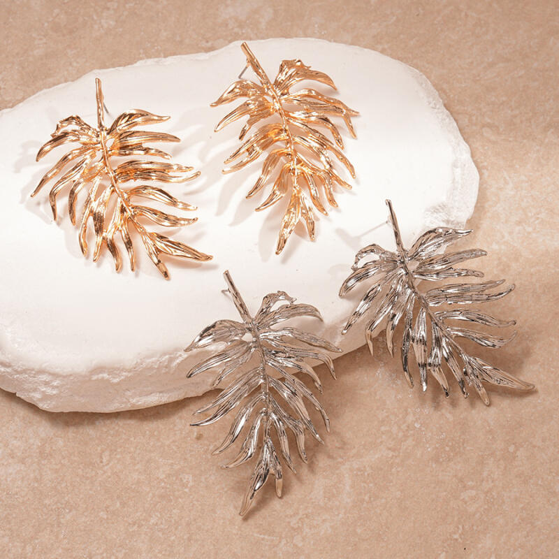 Europe and America Style Metal Large Leaf Drop Earrings for Women Vintage Texture Gold Silver Color Stud Earring Holiday Jewelry