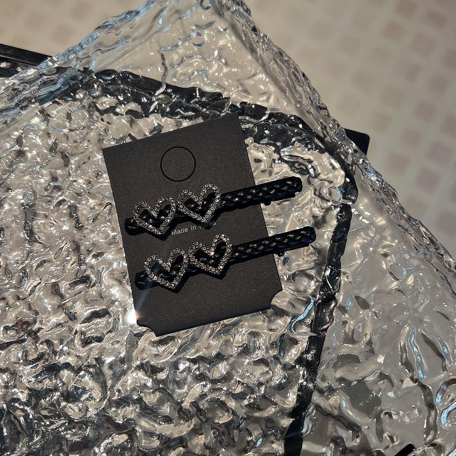 

Легкая роскошная шпилька для волос в форме бабочки со стразами: Плетеная кожаная заколка-уточка для женской челки и волос по бокам