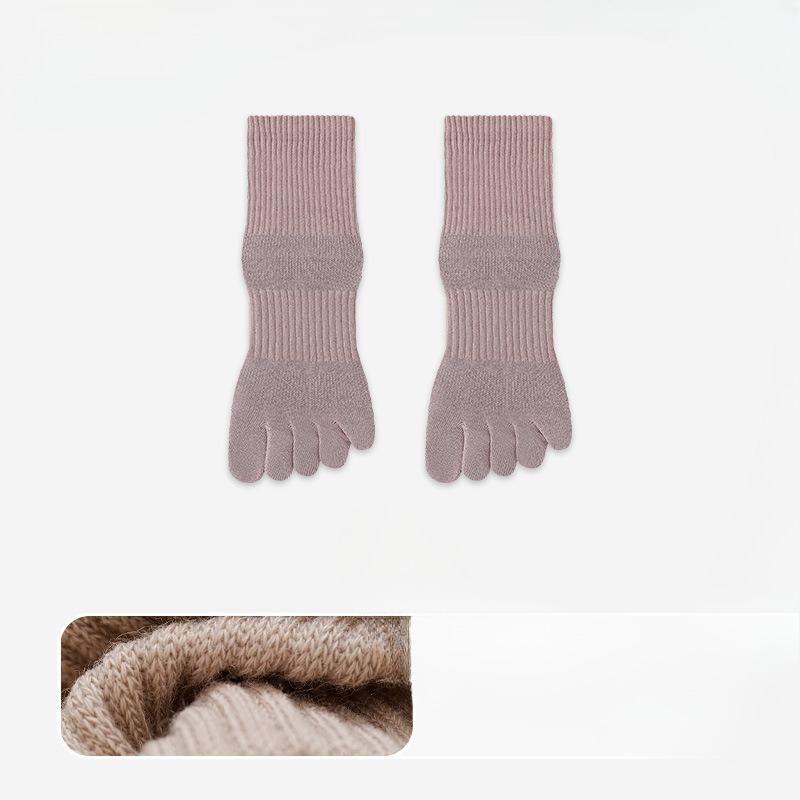Female Autumn Leisure Bacteriostatic Deodorizing Sports Boneless Middle Barrel Five Finger Socks