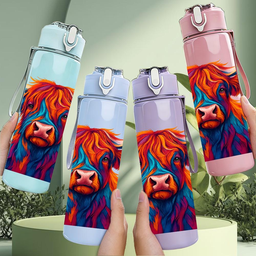 1PC Highland Cow Art Design 750ml Color Plastic Sports Water Bottle Leakproof Flip Straw Lid Suitable for Sports Office Home Use