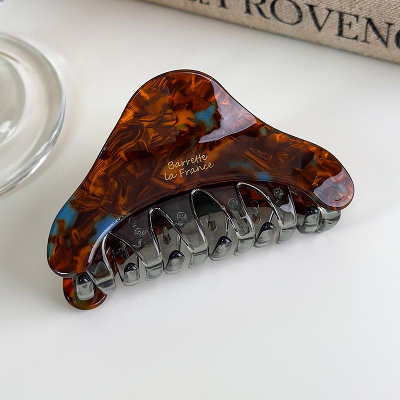 

Retro Acetate Triangle Hair Claw Clips for Women Fashionable Colorful Shark Hairpins Barrettes Temperament Hair Accessories