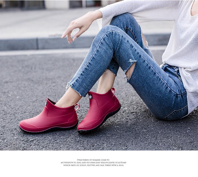 Damen wasserdichte rutschfeste gefütterte niedrig geschnittene Regenstiefel im koreanischen Stil - Modische warme Outdoor-Bekleidung