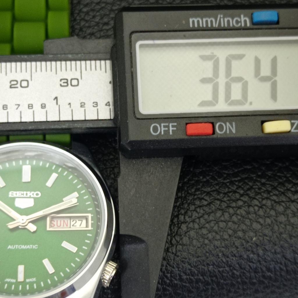 AUTOMATIC VINTAGE REFURBISHED SEIKO 5 JAPAN MENS GREEN DIAL WATCH a440535-9 Sk-a440535-1