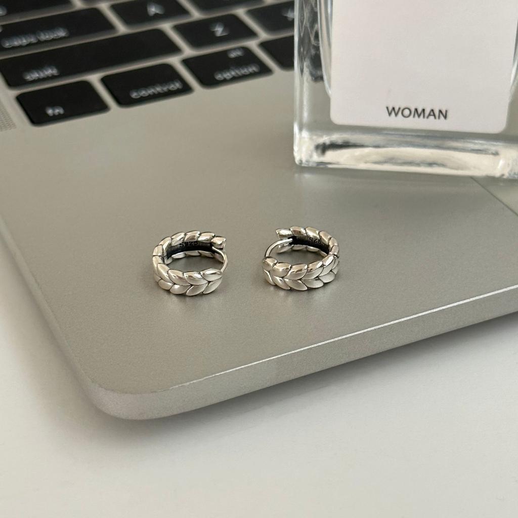 Cold Wind Retro Wheat Circle Earrings Niche High-end Exquisite Sweet Dainty 100% Match Temperament Women's Versatile Daily Earrings