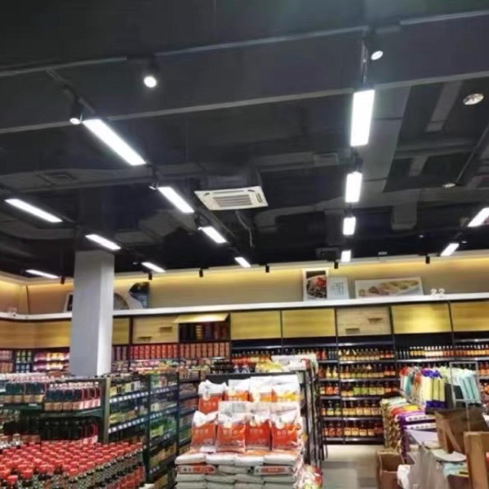LED Track Spotlight for Live Streams, Clothing Stores & Supermarkets