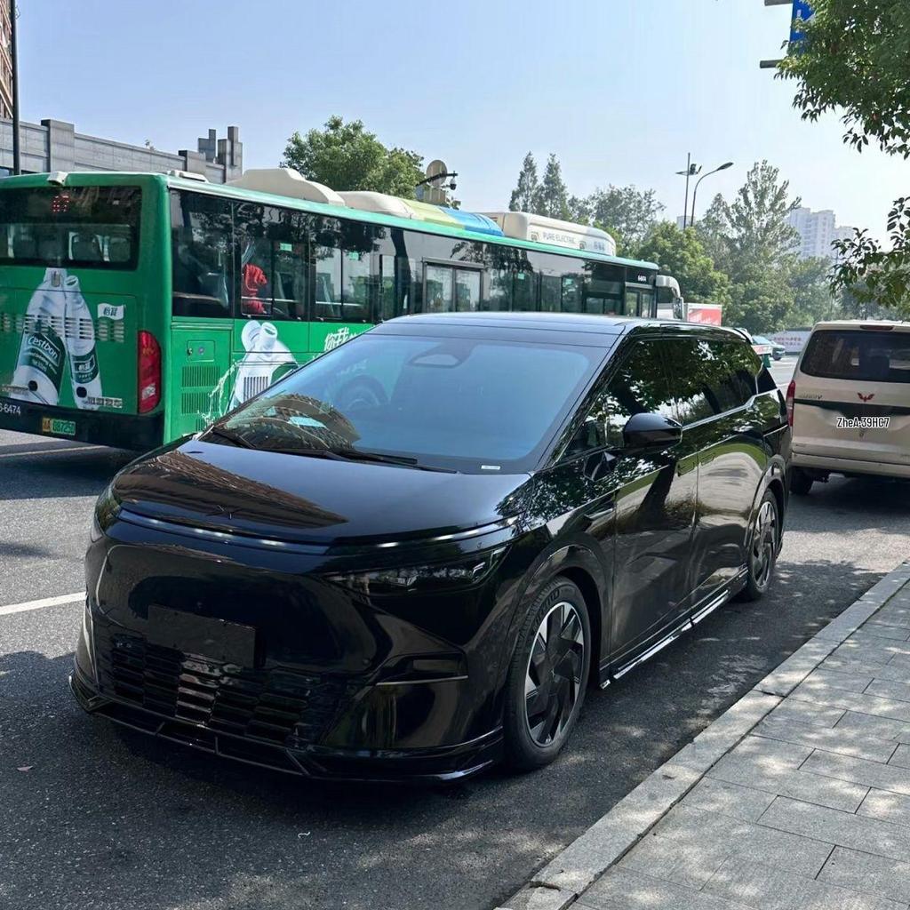 XPeng X9 Rear Wing Kit: No-Drill Top Wing & Sports Spoiler Installation