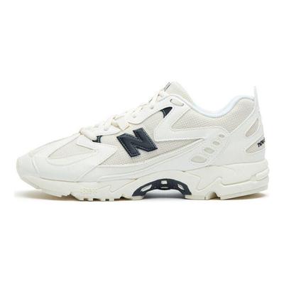 NB 828 Tessuto Larghezza D Scarpe da ginnastica Lifestyle Basse Unisex Scarpe da ginnastica Bianco Sporco ML828NA