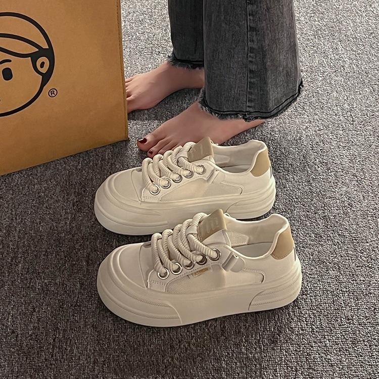 Thick-soled hole board shoes women's thin models, new breathable mesh shoes, muffin soles increase height, fashion, comfort and versatility