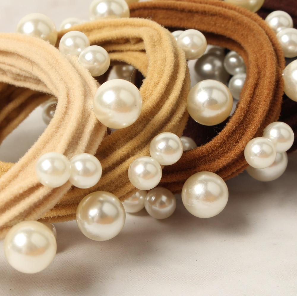 5Pcs Scrunchies with Pearl Hair Ties with Pearl Ponytail Hair Rubber Bands for Woman Elastic Headbands Sports Hair Accessories