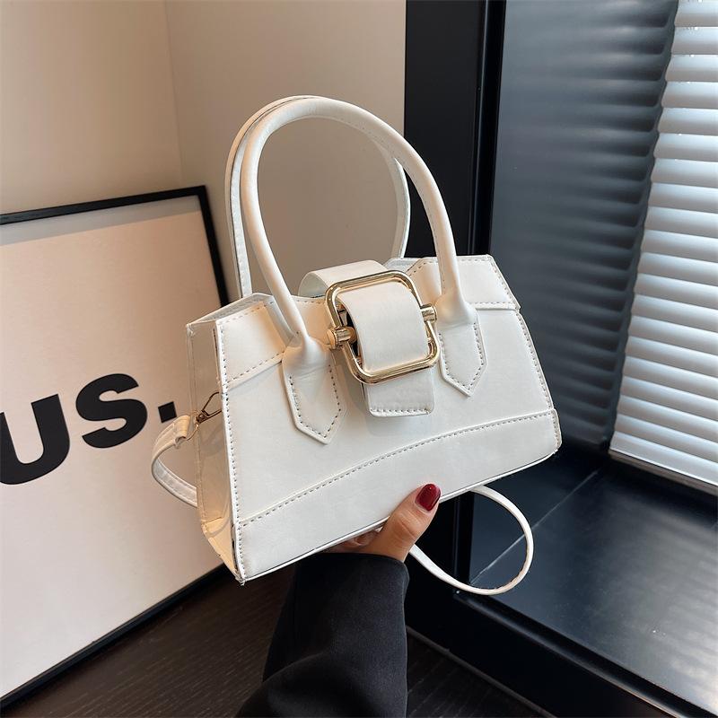 

Сумка женская летняя сумка 2024 года, новая модная повседневная сумка-локомотив, нишевый дизайн, однотонная сумка-мессенджер через плечо