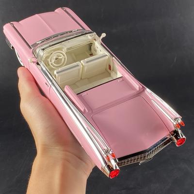 1:24 Cadillac Eldorado Biarritz 1959 Series 62 Luxury Car Alloy Diecast Model Car Sound & Light Pull Back Collection Hobby Gifts