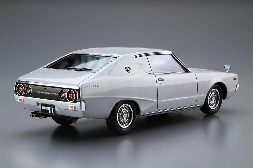 Aoshima Bunka Kyozai The Model Car Series Nissan GC111 Skyline Plastic Model (AOSHIMA) 1/24 HT2000GTX-E S '76