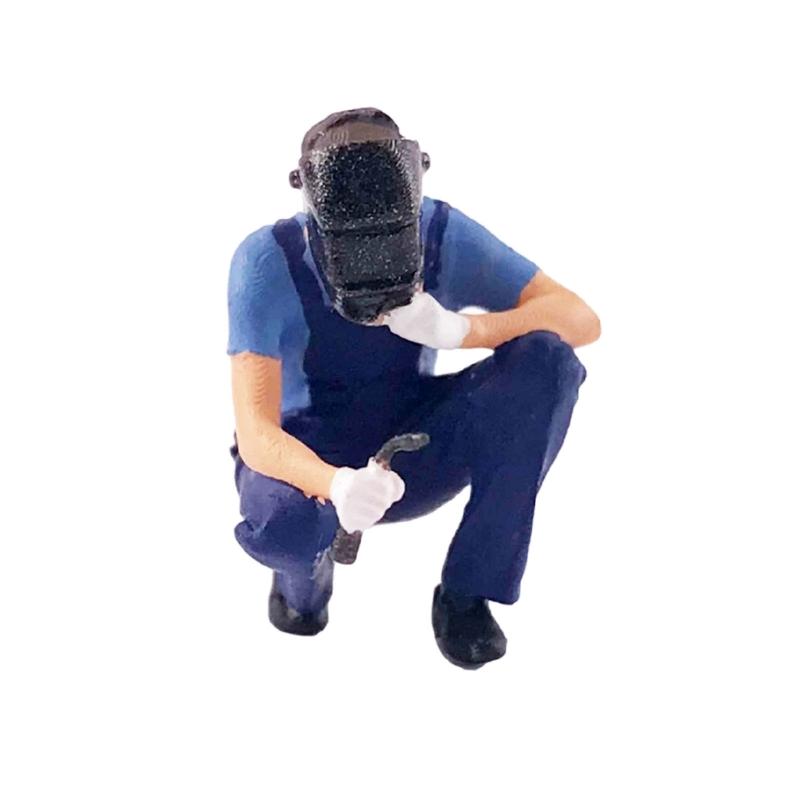 Repairman Figure Model 1:64 Scale Hand Painted Miniature Figure for Miniature Scenes Dioramas Props,Model Car Displays