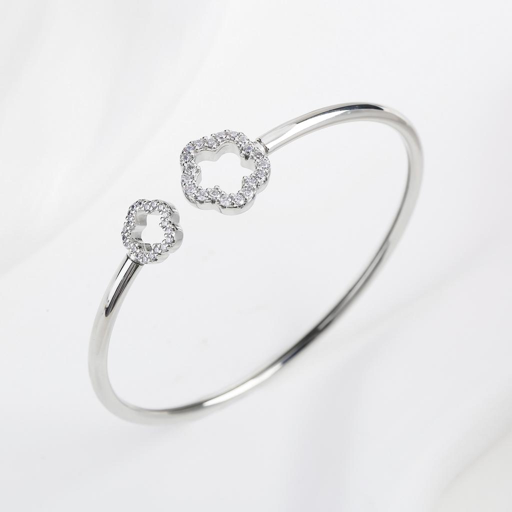 2024 New Fashion Shiny Crystal Five-Leaf Flower Zircon Chain Bracelet Classic For Woman Wrist Jewelry Accessories Clover Gift
