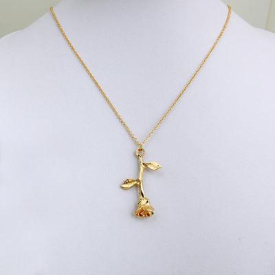 Foreign Trade Delicate Three- Rose Pendant Necklace To Send Girlfriend Valentine's Day Gift Necklace Women Choker