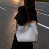New Korean Style Large Capacity Striped Tote Bag Fashi Lazy Casual Commuter Canvas Shoulder Bag Casual Texture Bucket Bag