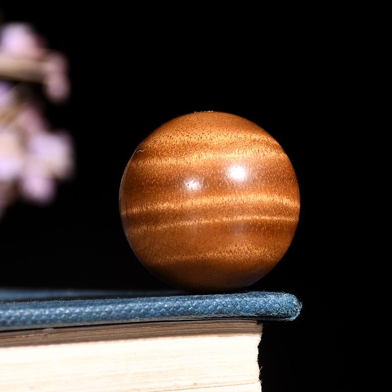

Zhennan Golden Silk Nanmu Beads: Small-Leaf Ebony with Water Ripple and Dragon Scale Patterns for DIY.