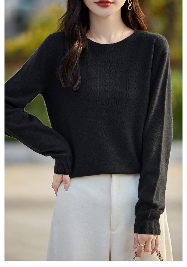Women's Round Neck Crochet Knit Sweater: Loose-Fit, Autumn/Winter Pullover Base Layer.