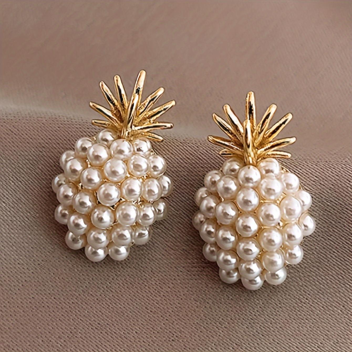 

Small Pearl Pineapple Earrings - Minimalist & Delicate Zinc Alloy Studs, Cute Fruit Jewelry for Women, Daily Wear & Gift Idea білий