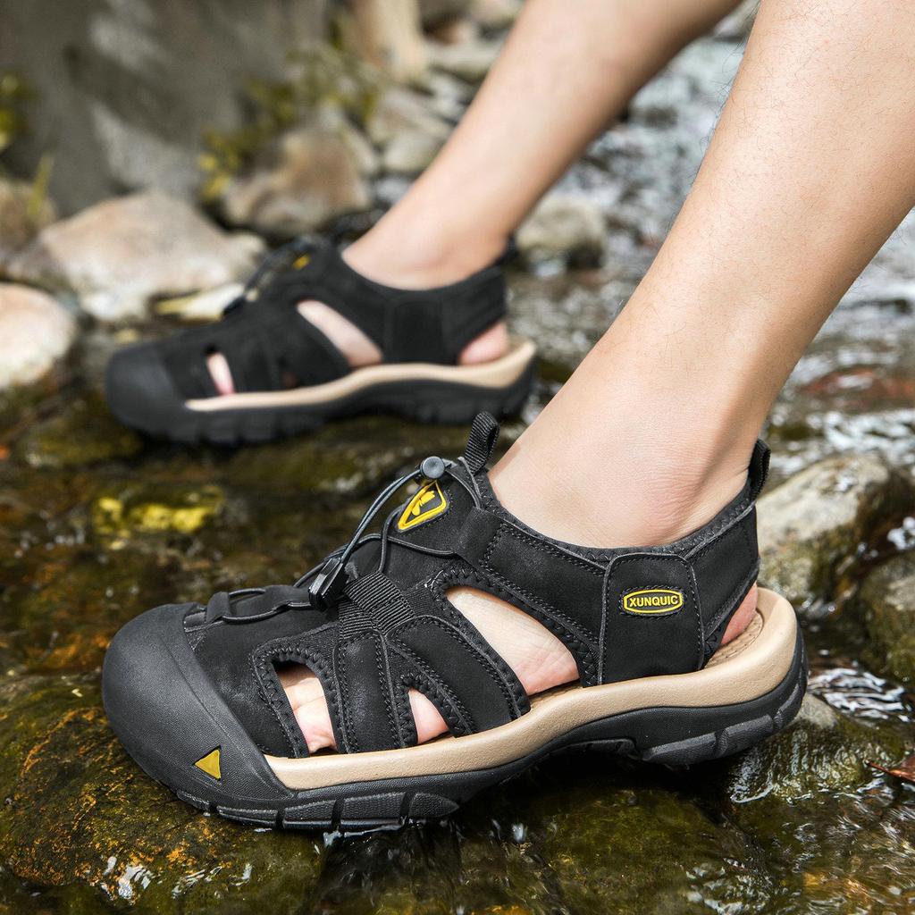 Unisex Thick-Soled Closed-Toe Summer Sandals - Plus Size Outdoor Casual Beach Shoes.