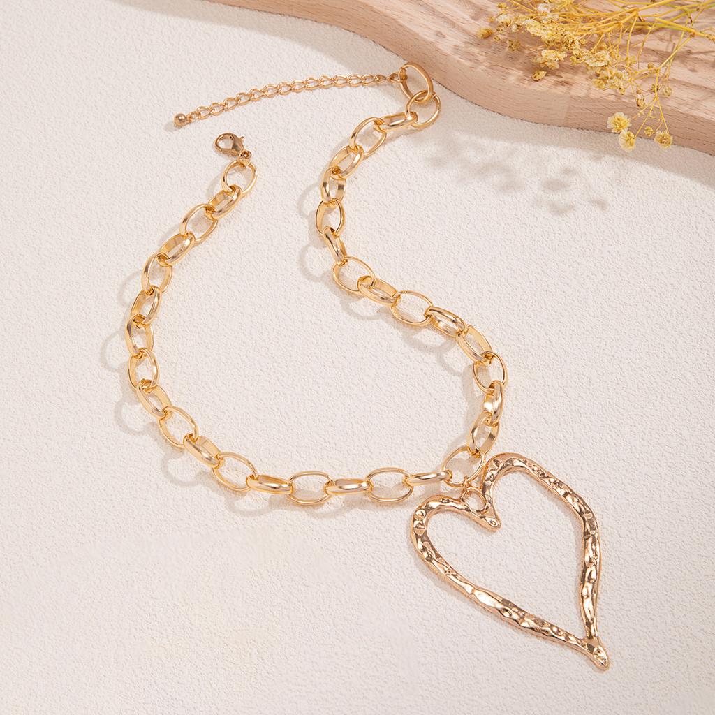 Dicke Ketten mit großem hohlem Herz-Anhänger Halsketten für Damen Trendige übertriebene große Halsaccessoires 2026 Modeschmuck