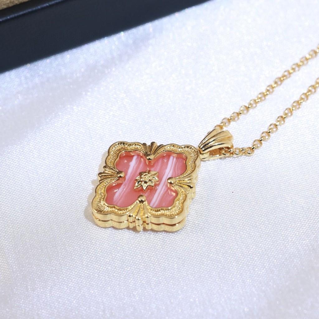 Collana stile palazzo retrò con guscio di quadrifoglio spazzolato al diamante, collana bifacciale in agata e polpa di giada, realizzata in materiale V-gold