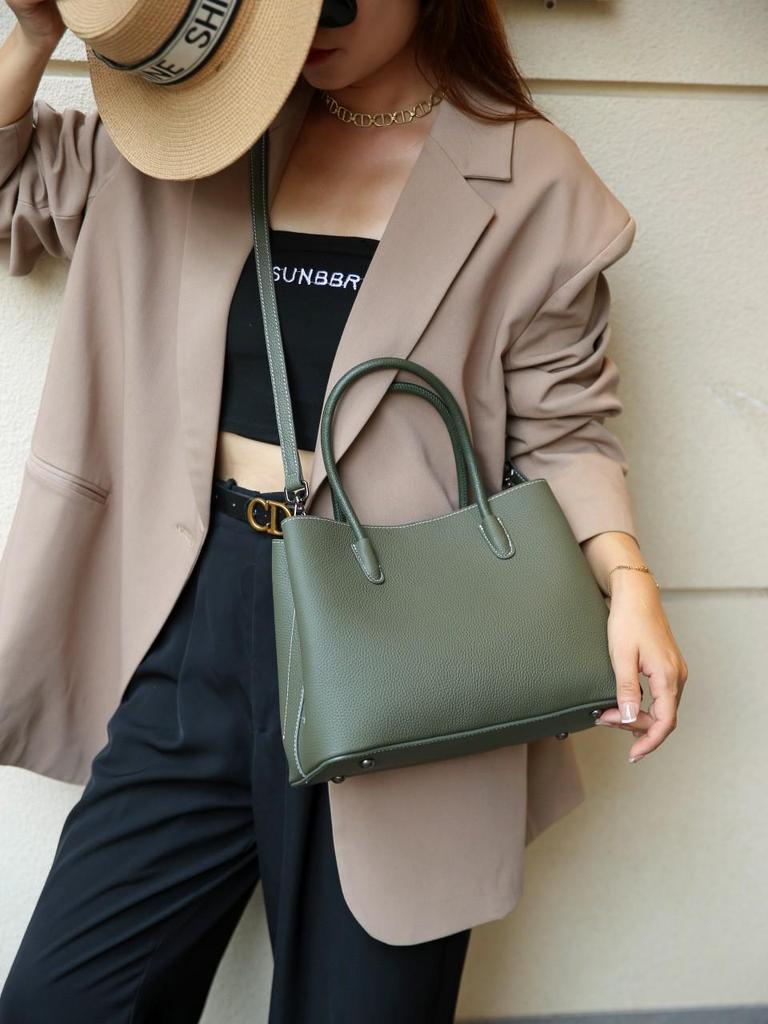 2025 Women's High-End Genuine Leather Shoulder, Handbag, and Crossbody Bag - Large Capacity, Luxurious Cowhide Commuter Design.