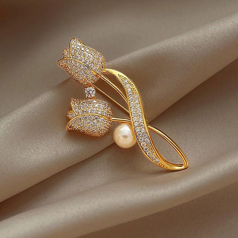 Imitation Pearl Tulip Flower Brooches For Women Elegant Rhinestone Floral Bouquet Lapel Pins Wedding Party Badge Jewelry Gifts
