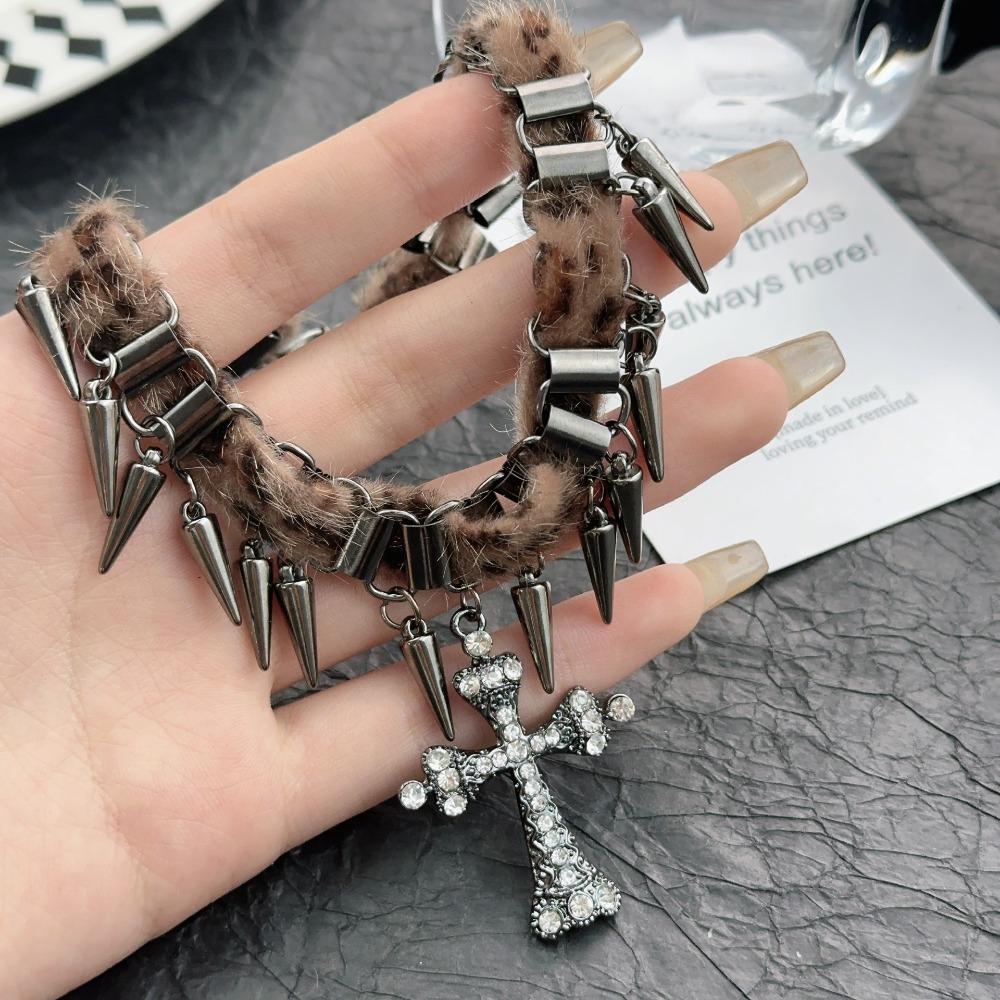New Punk Personality Sliver Color Rivet Tassel Cross Zircon Pendant Leopard Print Collar Necklace for Women Hot Girl Y2k Jewelry