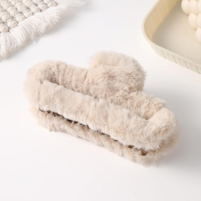 Large Korean Style Plush Hair Clip - High-End Claw Accessory for Girls & Women, Shark Clip for Autumn/Winter