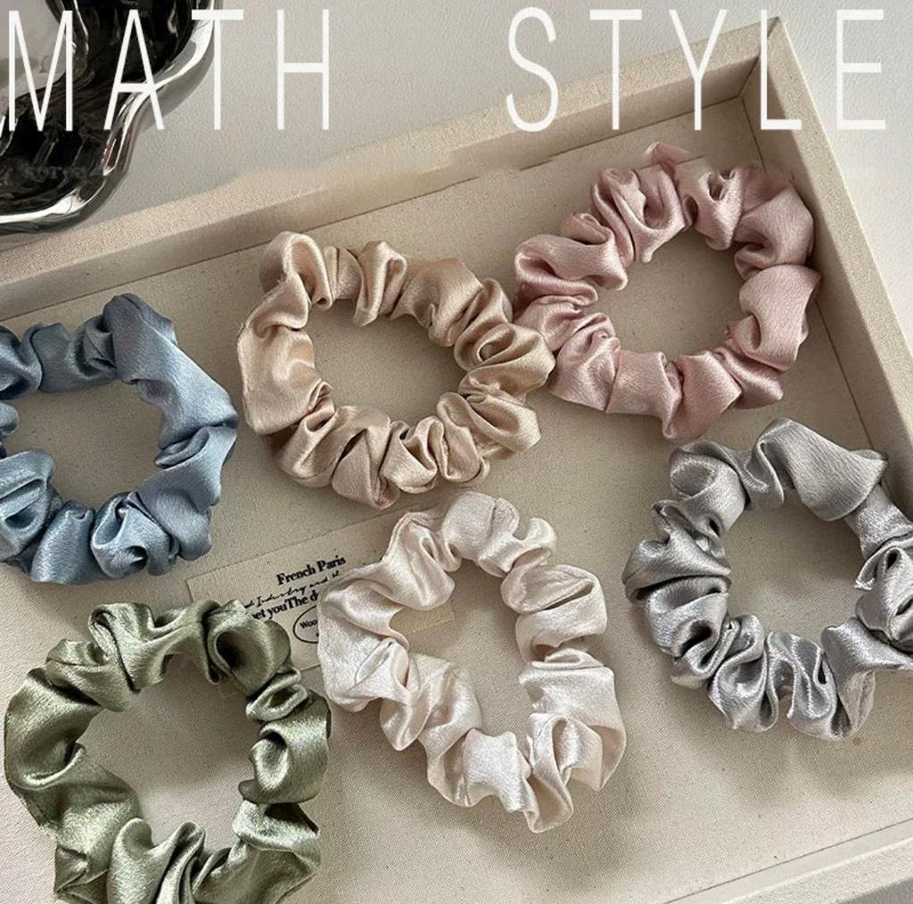Satin Elastic Hair Band: Simple, Elegant, High-Elasticity Hair Accessory for All Seasons.