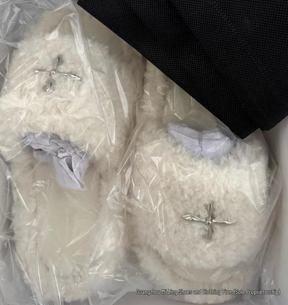 2024 High-Version SMF-K Fur Slippers: Thick-Soled Leather & Velvet Cross Design in Black/Gray