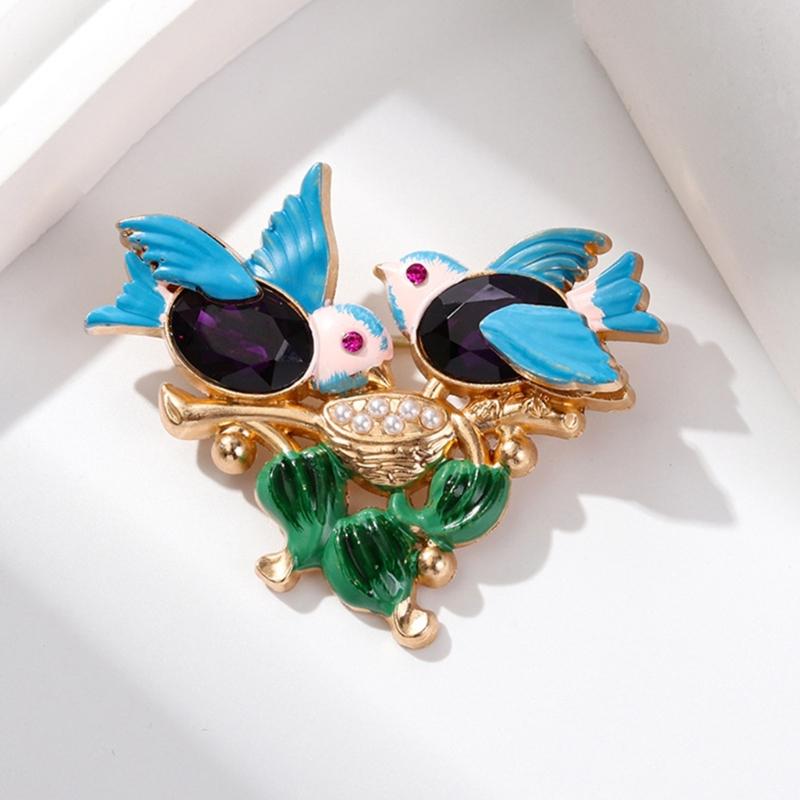 Stylish Alloy Bird Pin With Sturdy Plating Portable for Outfits Bags and Gift Giving