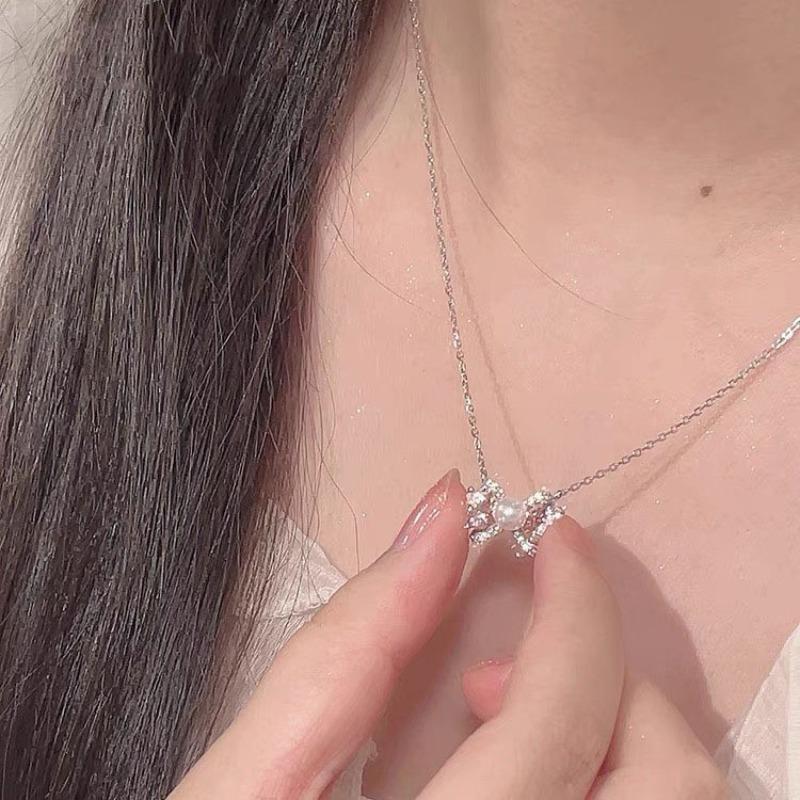 2026 Bow Necklace Women's Niche Pendant Wind Clavicle Chain Temperament Premium Necklace Pink