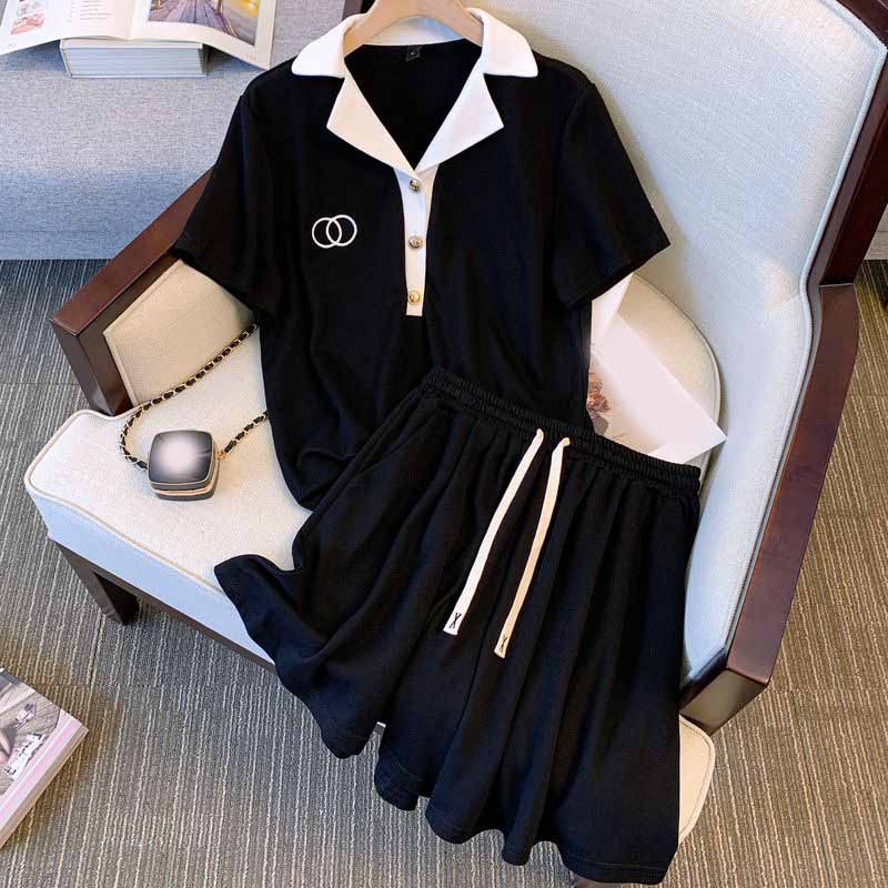 

Повседневный летний женский спортивный костюм, комплект с шортами, футболка поло с короткими рукавами, топы и шорты, брюки, комплект из двух предметов 4XL чёрный